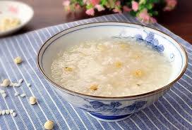 分享2款中醫推薦的去眼袋食療!