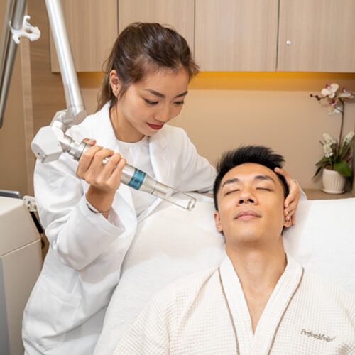 Professional Skin Analysis And Signature Acne Treatment